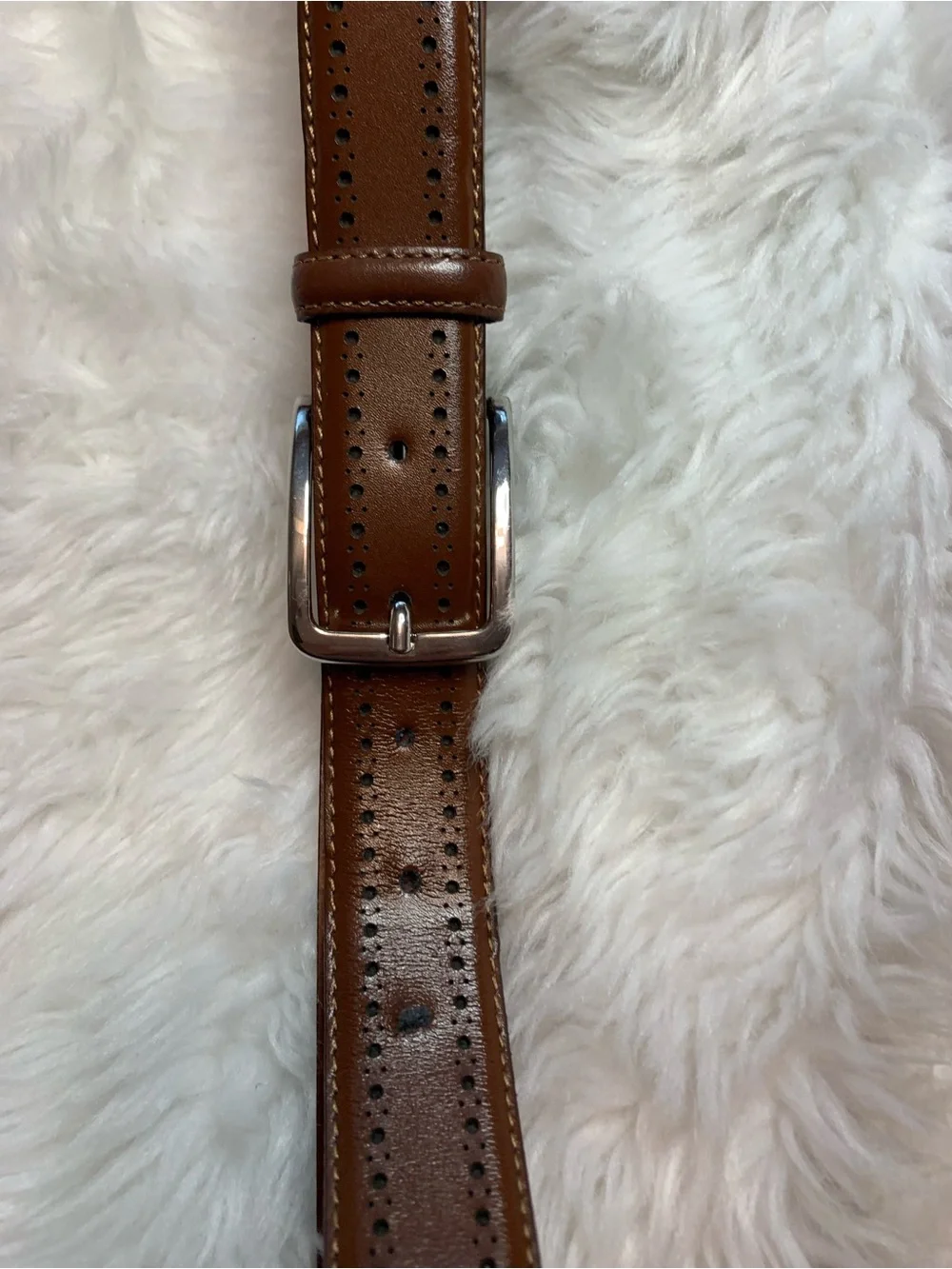 BROOKS BROTHERS men’s 100% leather Brogue details brown belt Size 44 VGUC +